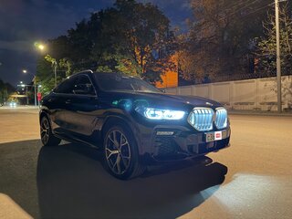 2021 BMW X6 40i III (G06), синий, 8000000 рублей, вид 4