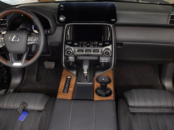 2025 Lexus LX 700h IV, чёрный, 22000000 рублей - вид 12