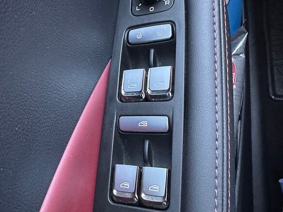 2021 Geely Coolray I, красный - вид 12