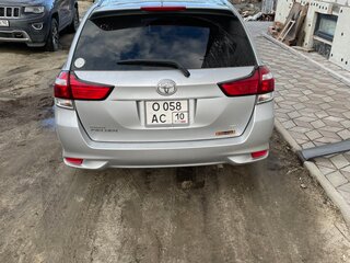 2020 Toyota Corolla Fielder XI (E160, E170) Рестайлинг 2, серый, 1550000 рублей, вид 4