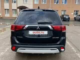 2019 Mitsubishi Outlander III Рестайлинг 3, чёрный, 2250000 рублей, вид 4