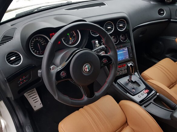 2008 Alfa Romeo 159, белый - вид 19