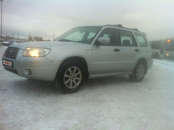 2006 Subaru Forester II Рестайлинг, серебристый
