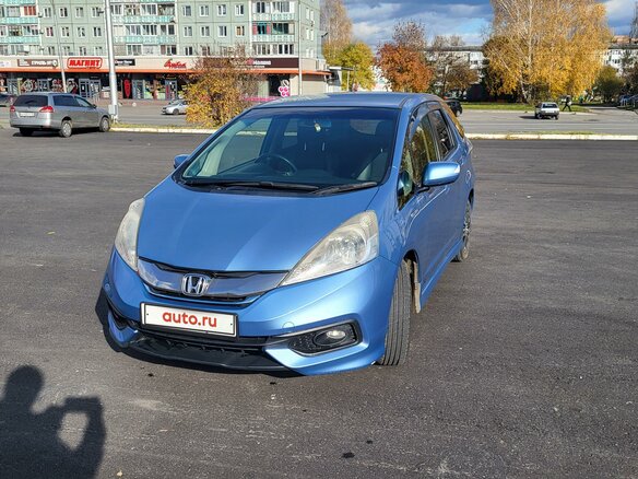 2014 Honda Fit Shuttle I Рестайлинг, голубой, 1100000 рублей - вид 2