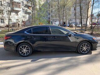 2015 Lexus ES 350 VI Рестайлинг, чёрный, 3850000 рублей, вид 3