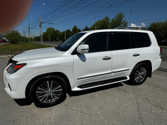 2013 Lexus LX 570 III Рестайлинг, белый, 5490000 рублей - вид 5