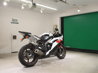 2009 Yamaha YZF-R6, белый, 700000 рублей, вид 5