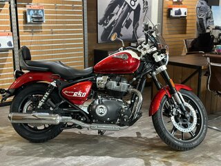 2026 Royal Enfield Super Meteor, красный, 792000 рублей, вид 2