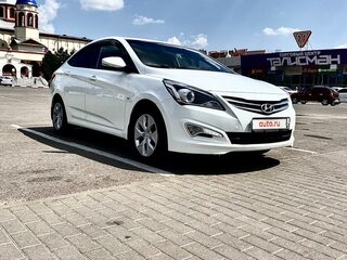 2015 Hyundai Solaris I Рестайлинг, белый, 1100000 рублей, вид 2