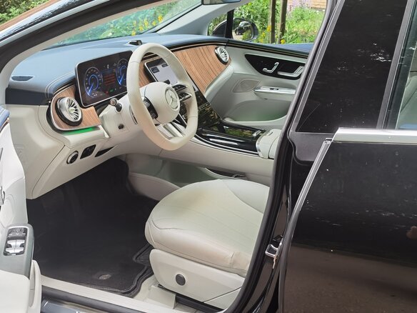2022 Mercedes-Benz EQE 350+, чёрный, 6500000 рублей - вид 13