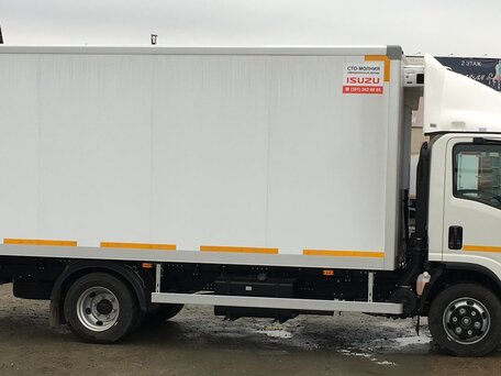 2023 Isuzu Elf (N-series), белый, 5500000 рублей, вид 3