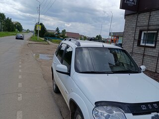 2013 Chevrolet Niva I Рестайлинг, белый, 500000 рублей, вид 3