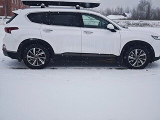 2019 Hyundai Santa Fe IV, белый, 2369000 рублей, вид 4