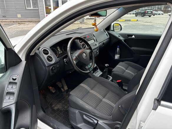 2010 Volkswagen Tiguan I, белый, 760000 рублей - вид 8