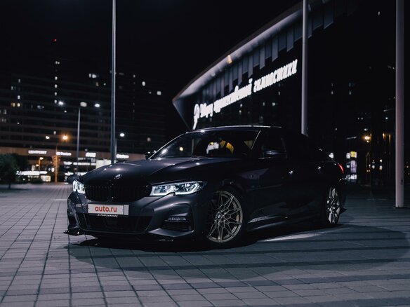 2019 BMW 3 серии 330i VII (G2x), серый, 3900000 рублей - вид 2