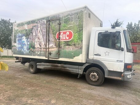 1998 Mercedes-Benz Atego, белый, 950000 рублей, вид 3