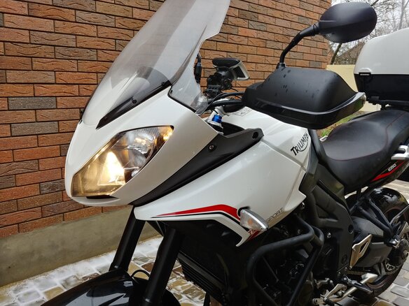 2013 Triumph Tiger 1050, белый - вид 5