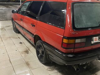 1990 Volkswagen Passat B3, красный, 150000 рублей, вид 5