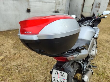2006 Honda CBF 1000, серебристый, 575000 рублей, вид 1