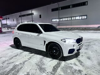2013 BMW X5 50i III (F15), белый, 3020000 рублей, вид 3