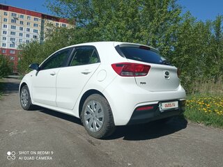 2019 Kia Rio IV (Global market), белый, 1300000 рублей, вид 4