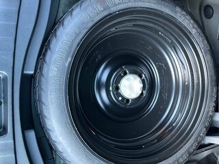 2012 Toyota Ractis II, чёрный, 1190000 рублей, вид 3