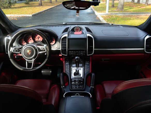 2015 Porsche Cayenne GTS II Рестайлинг (958), чёрный, 3800000 рублей - вид 7