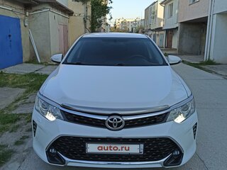 2016 Toyota Camry VII (XV50) Рестайлинг, белый, 1590000 рублей, вид 5