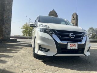 2016 Nissan Serena S-Hybrid V (C27), белый, 1500000 рублей, вид 4
