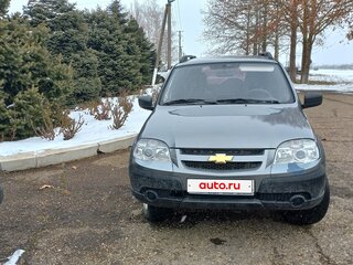 2014 Chevrolet Niva I Рестайлинг, серый, 650000 рублей, вид 1