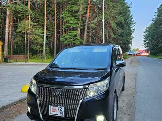 2015 Toyota Esquire I, фиолетовый, 2350000 рублей, вид 1