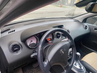 2010 Peugeot 308 I, бежевый, 590000 рублей, вид 4