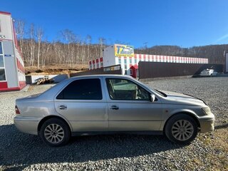 2001 Toyota Vista V (V50), серебристый, 550000 рублей, вид 2