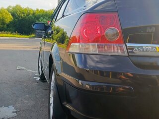 2008 Opel Astra H Рестайлинг, чёрный, 700000 рублей, вид 5