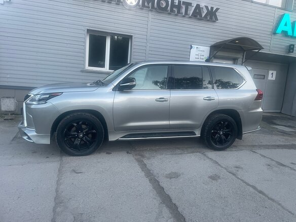 2015 Lexus LX 450d III Рестайлинг 2, серый, 6200000 рублей - вид 8