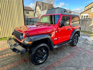 2018 Jeep Wrangler IV (JL), красный, 2950000 рублей, вид 3