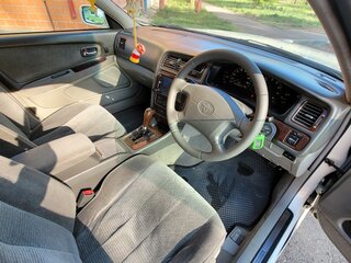1999 Toyota Chaser VI (X100) Рестайлинг, белый, 600000 рублей, вид 3