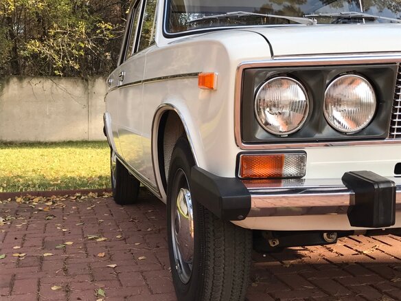 1977 Lada (ВАЗ) 2106 4-speed, белый - вид 4