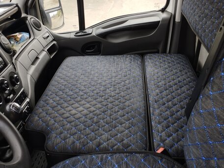 2013 Iveco Daily, белый, 2000000 рублей, вид 4