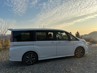 2019 Honda Stepwgn Spada V Рестайлинг, белый, 2400000 рублей, вид 2