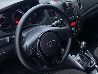2013 Kia Cerato 6-speed II, бежевый, 900000 рублей, вид 5