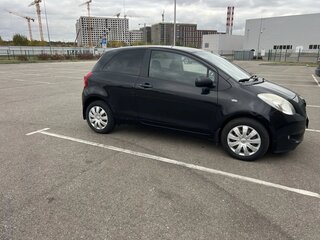 2008 Toyota Yaris Multimode II, чёрный, 600000 рублей, вид 2