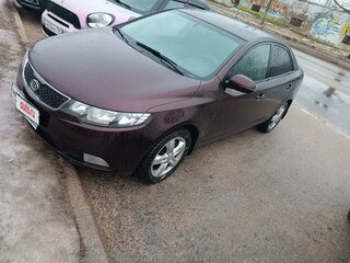 2011 Kia Cerato 6-speed II, пурпурный, 730000 рублей, вид 2