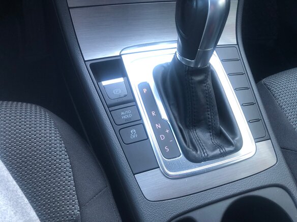 2011 Volkswagen Passat B7, бежевый, 1330000 рублей - вид 8
