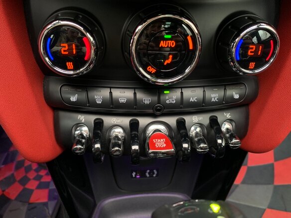 2015 Mini Hatch JCW III (F55/F56), красный - вид 20