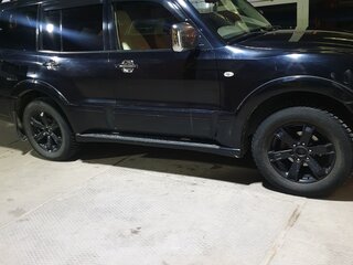 2005 Mitsubishi Pajero III Рестайлинг, чёрный, 980000 рублей, вид 2