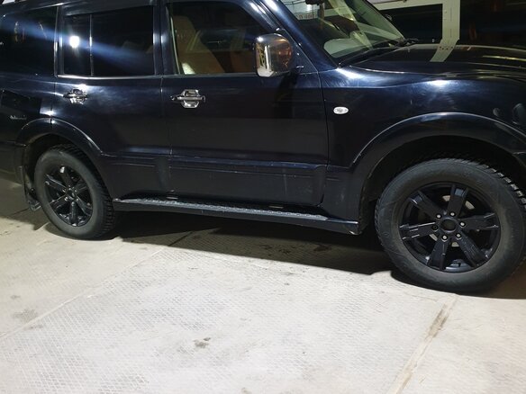 2005 Mitsubishi Pajero III Рестайлинг, чёрный, 980000 рублей - вид 1