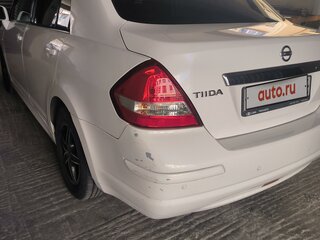 2011 Nissan Tiida I Рестайлинг, белый, 750000 рублей, вид 3