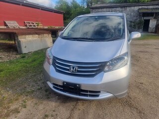 2009 Honda Freed I, серебристый, 1290000 рублей, вид 3
