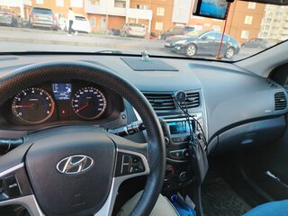 2015 Hyundai Solaris I Рестайлинг, коричневый, 990000 рублей, вид 5